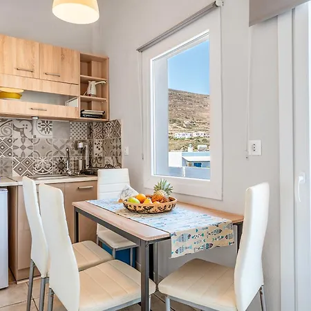 Porto Galini Tinos Myrsini 106 بيت للعطل *